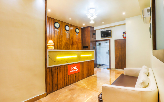 FabExpress Liwa International Andheri East