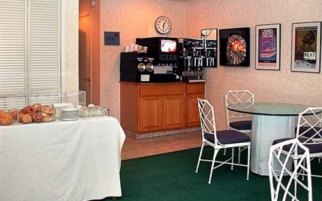 Grosvenor Suites