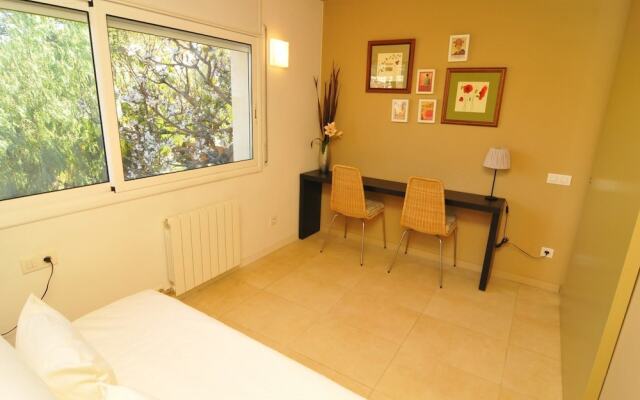 HomeHolidaysRentals Moai - Costa Barcelona