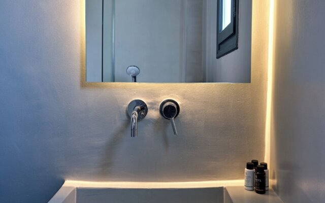 Paros Five Senses