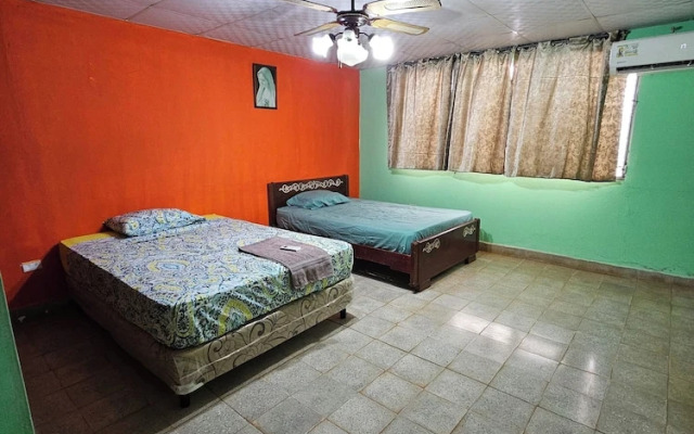 Cuartos independientes con baño privado