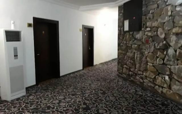 Ebiis Hotel