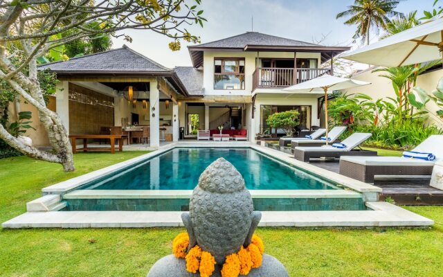 Pristine Villa Yuyu Balian