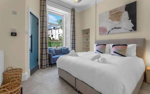 Stylish Elegance in City s Heart