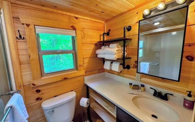 Bmv7 Tiny Home Topline