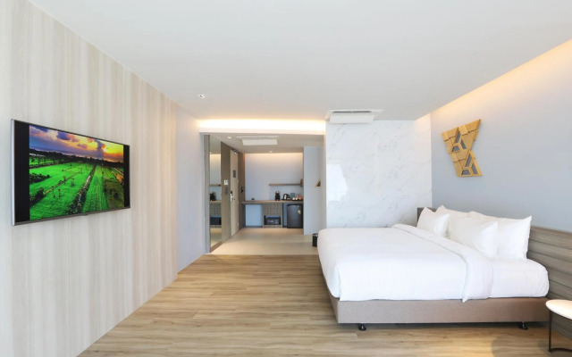 The Signature Hotel Airport