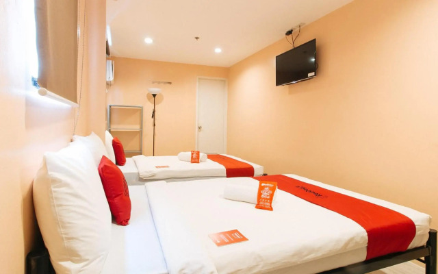 RedDoorz @ Hotel Rosemarie