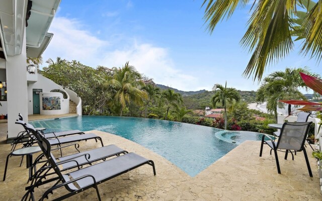 Ocean-view Flamingo Palace With Stone Courtyard and Giant Infinity Pool