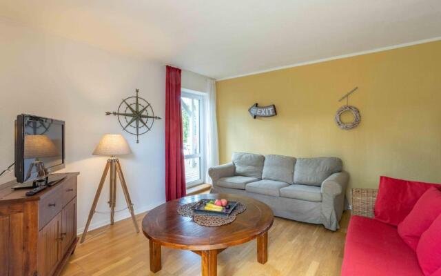 Seaside Apartments - Boathouse