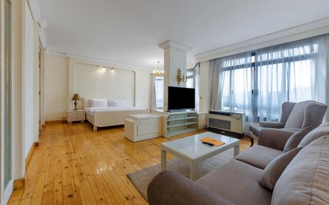 VESTA  - Luxury APT - 2BR - Merryland