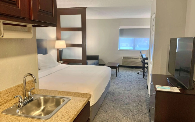 Best Western Oswego Hotel