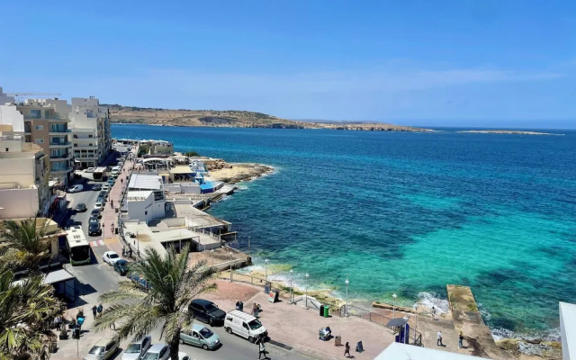 Bugibba Square Seafront LUX Apartments
