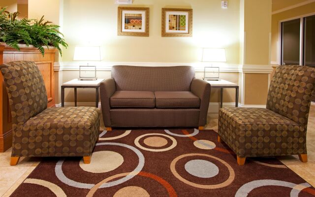 Holiday Inn Express & Suites Valdosta West - Mall Area by IHG