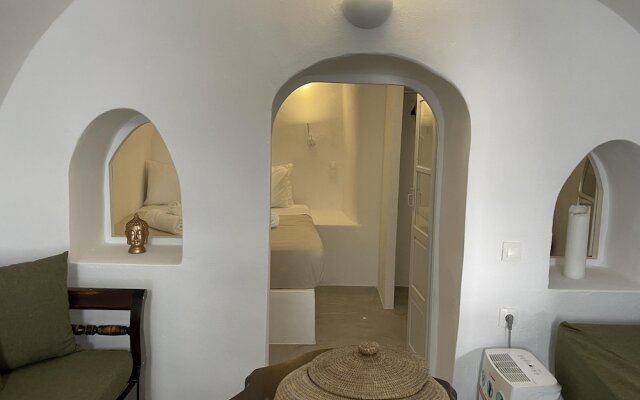 Charming 2-bed Villa in Thera With Outdoor hot tub