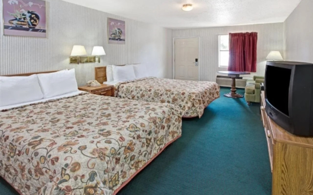 Knights Inn South Houston