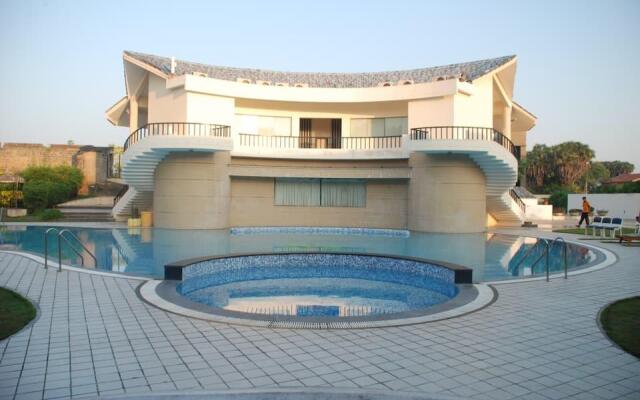 Azzaro Resort & Spa