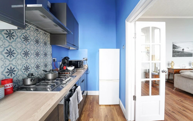 Stunning 2-bed Apartment in Weston-super-mare