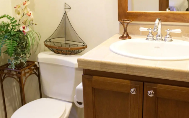 CR Luxury Los Sueños Condos