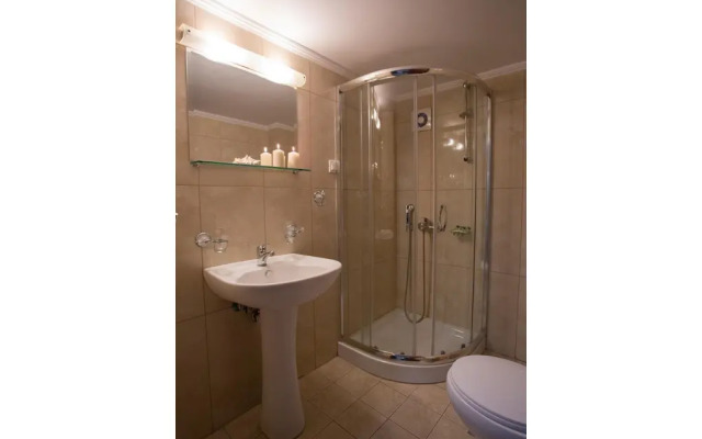 Theofilos City Hotel