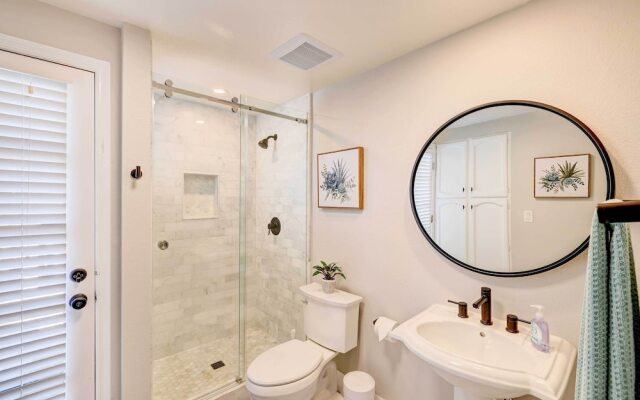 Sunny Scottsdale Home: Heated Pool & Patio