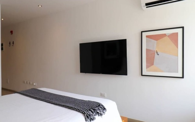 w Spacious Loft w AC in Barranco