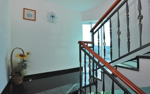 Stunning Home in Makarska With Wifi and 1 Bedrooms