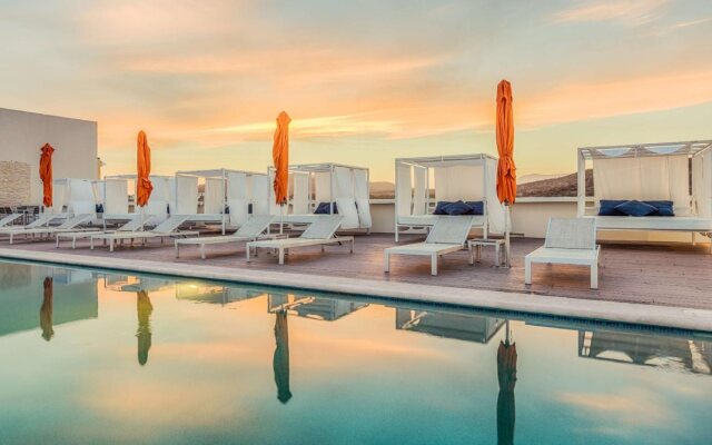 Hampton Inn & Suites by Hilton Los Cabos