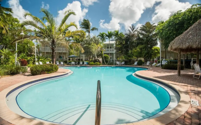 Coral Garden by Avantstay Great Location w/ Balcony & Shared Pool