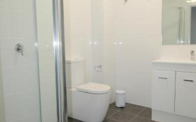 Dolphin Court 1 1 Gowing Street