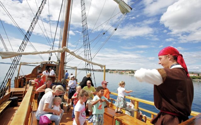 Comfortable Apartment With Airconditioning, Near Sibenik