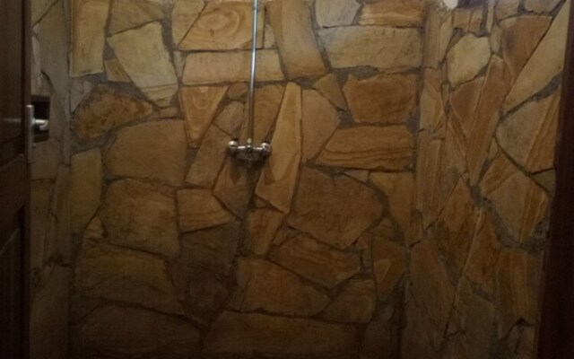 Honey Badger Lodge Moshi