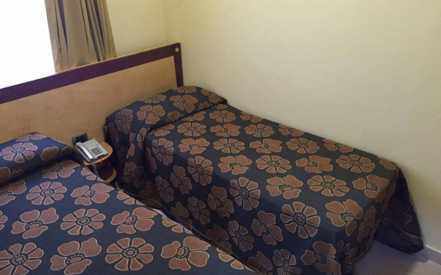 Piccadilly Suites and Rooms