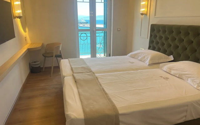 Aktaion City Hotel