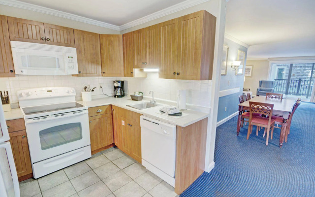 Club Wyndham Newport Onshore