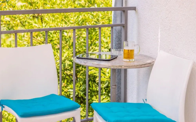 Bright 3-bedroom Apartment in Lovran