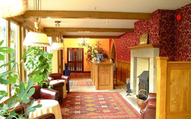 Gibbon Bridge Hotel