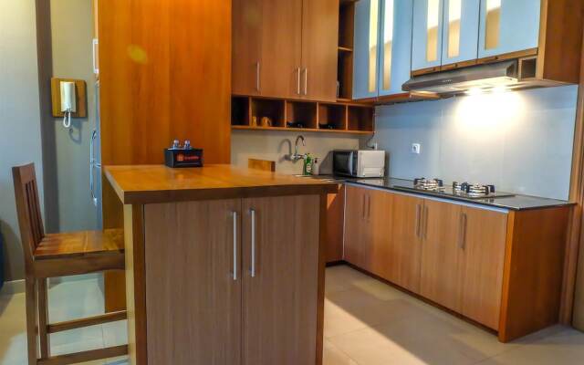 Best Price Hampton's Park Apartment Near Pondok Indah Mall