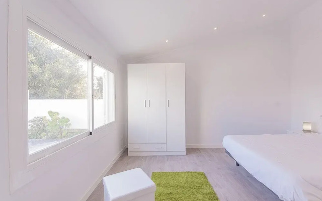 Beautiful Villa With Pool In Puerto Alcudia