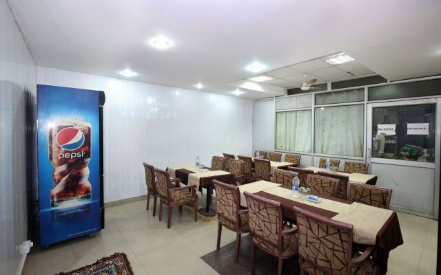 OYO 9006 New Sangam 45