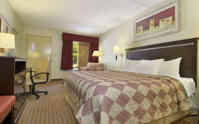 Days Inn by Wyndham Leeds