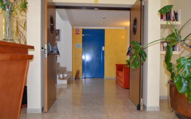 Hostal Leo Or