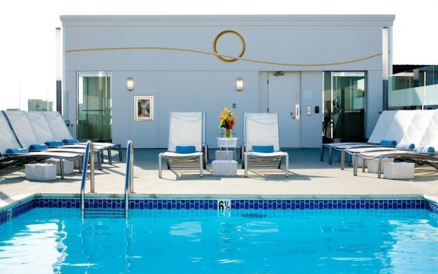 Carousel Inn & Suites