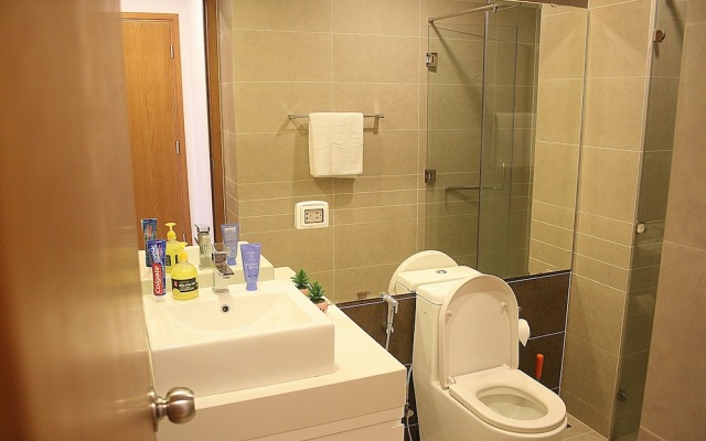 Sunrise City Luxury New 2bed2bath SW POOL1