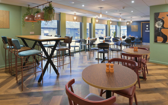 Travelodge Harrogate West Park