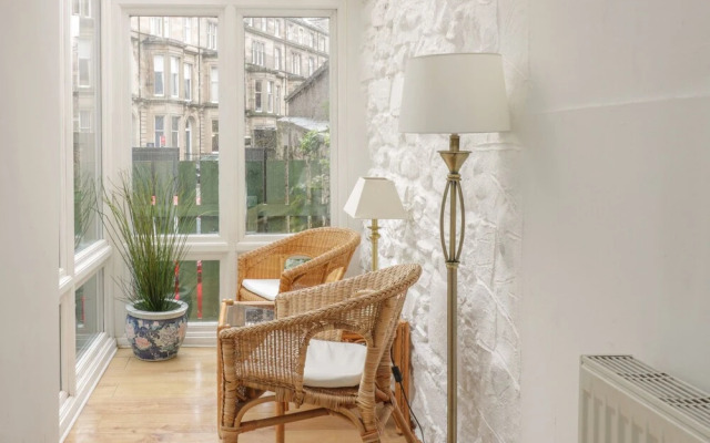 3 Lynedoch Place