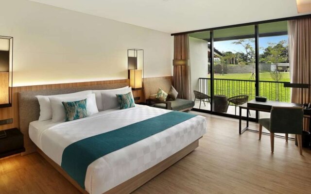 Royal Tulip Gunung Geulis Resort and Golf