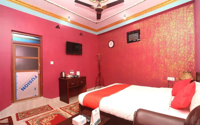 OYO 711 Hotel Mustang Plaza