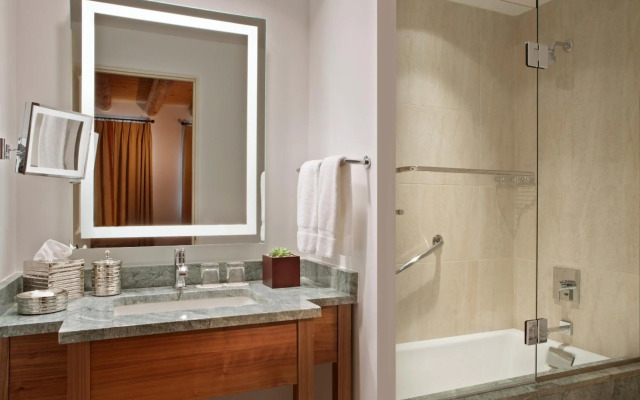 Rosewood Inn of the Anasazi