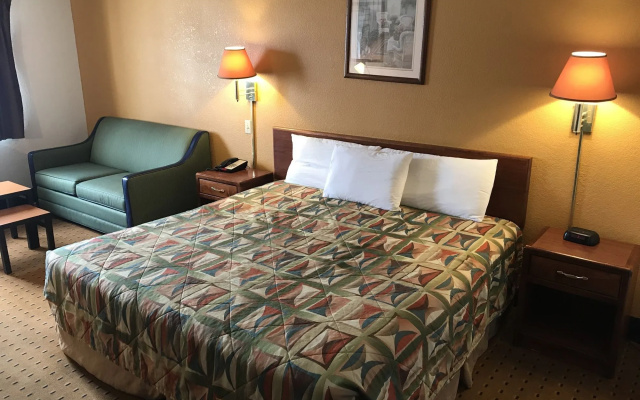 Brentwood Inn & Suites