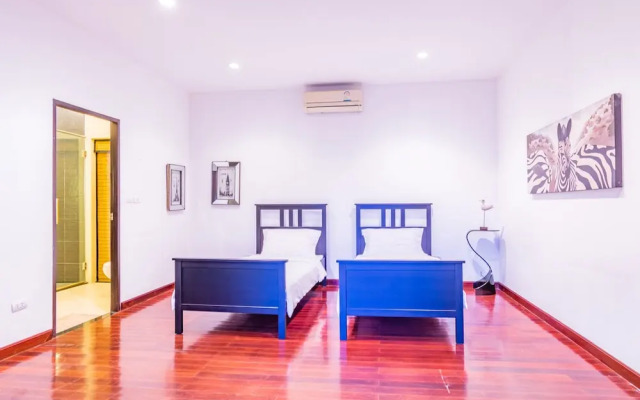 5 BR Pool Villa In Great Location - CV5